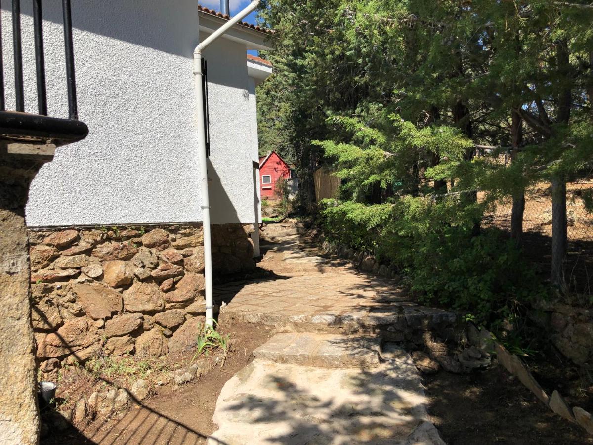 Casa Rural Los Olivos De Robledo De Chavela Ла-Эстасьон Экстерьер фото