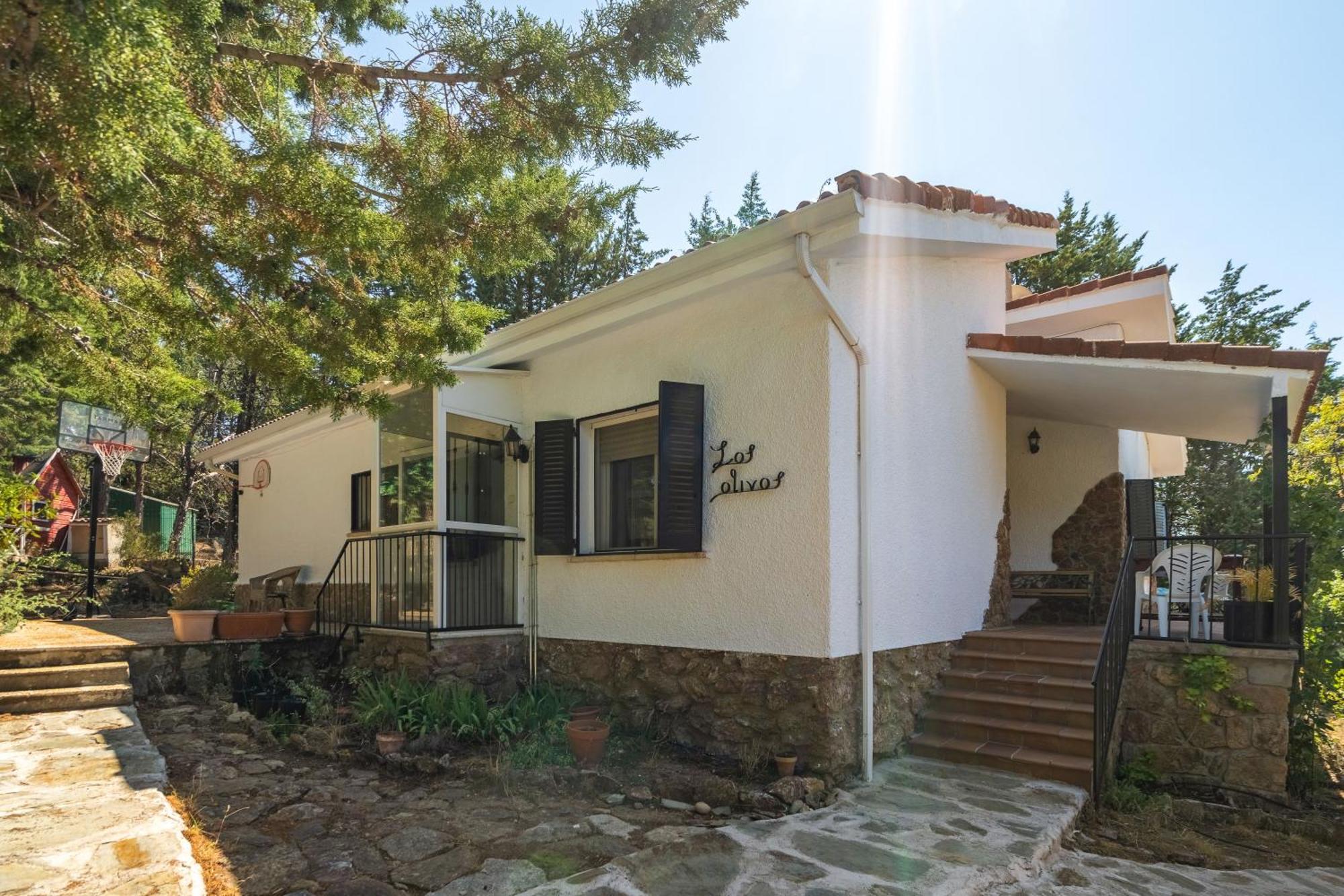 Casa Rural Los Olivos De Robledo De Chavela Ла-Эстасьон Экстерьер фото
